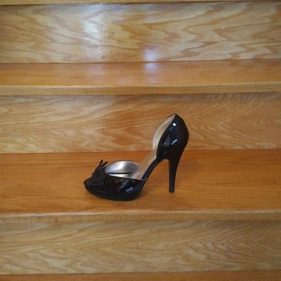 ✨HOST PICK!✨  Sequin D'Orsay Open-Toe Pumps with Satin Bows, Black, size 8 - Picture 4 of 8